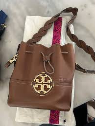 ๐๐จ๐ซ๐ฒ ๐๐ฎ๐ซ๐๐ก ๐๐ฎ๐๐ค๐๐ญ ๐๐จ๐ง๐จ๐ ๐ซ๐๐ฆ ๐ฅ๐๐๐ญ๐ก๐๐ซ ๐ญ๐จ๐ญ๐