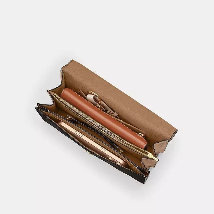 Klare Envelope Crossbody