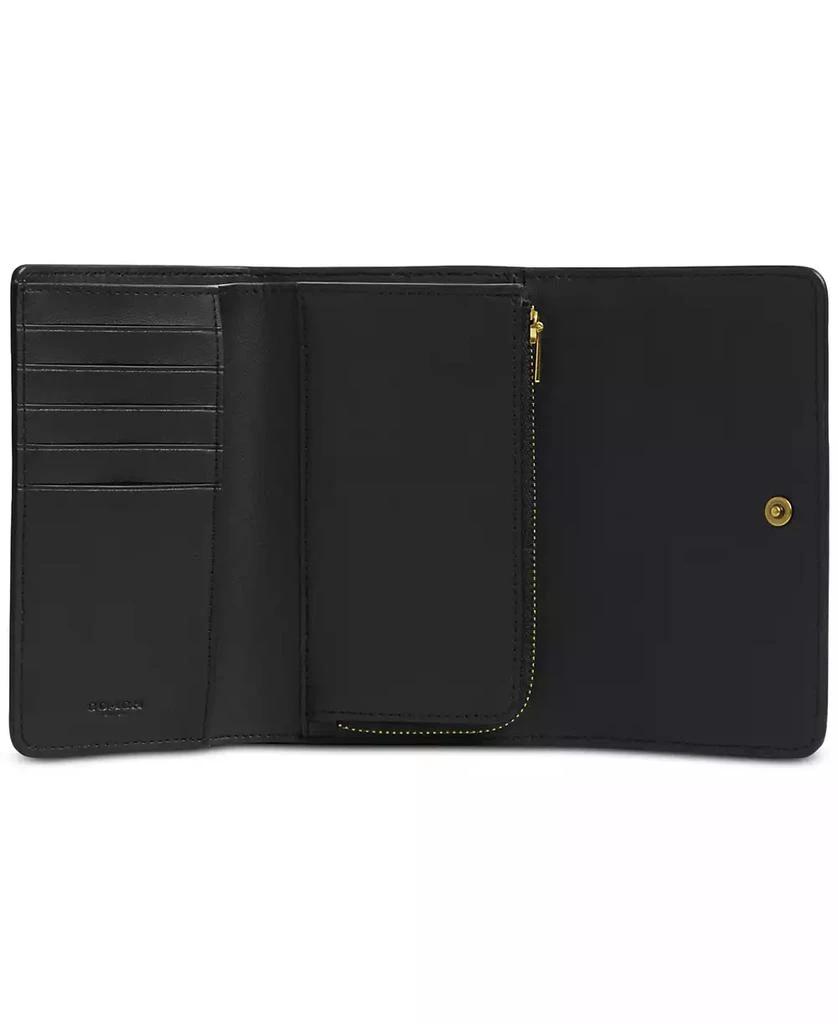 Essential Medium flap wallet