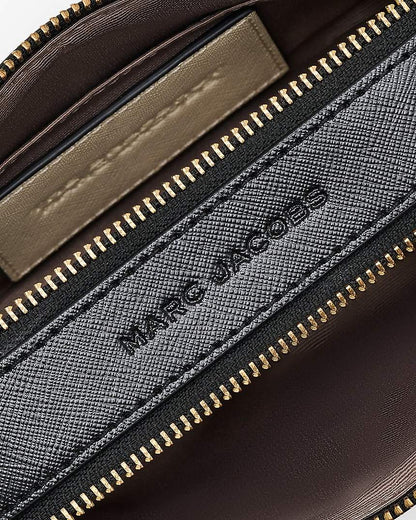 The Camera Bag / Snapshot