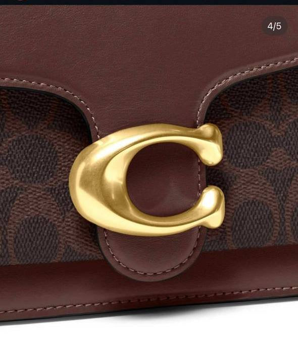 Tabby 26 shoulder bag in signature